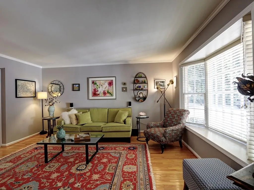 6520 Roswell Road Unit 70, Sandy Springs, Georgia 30328, 2 Bedrooms Bedrooms, ,1 BathroomBathrooms,Residential,Sold,6520 Roswell Road Unit 70,5907614