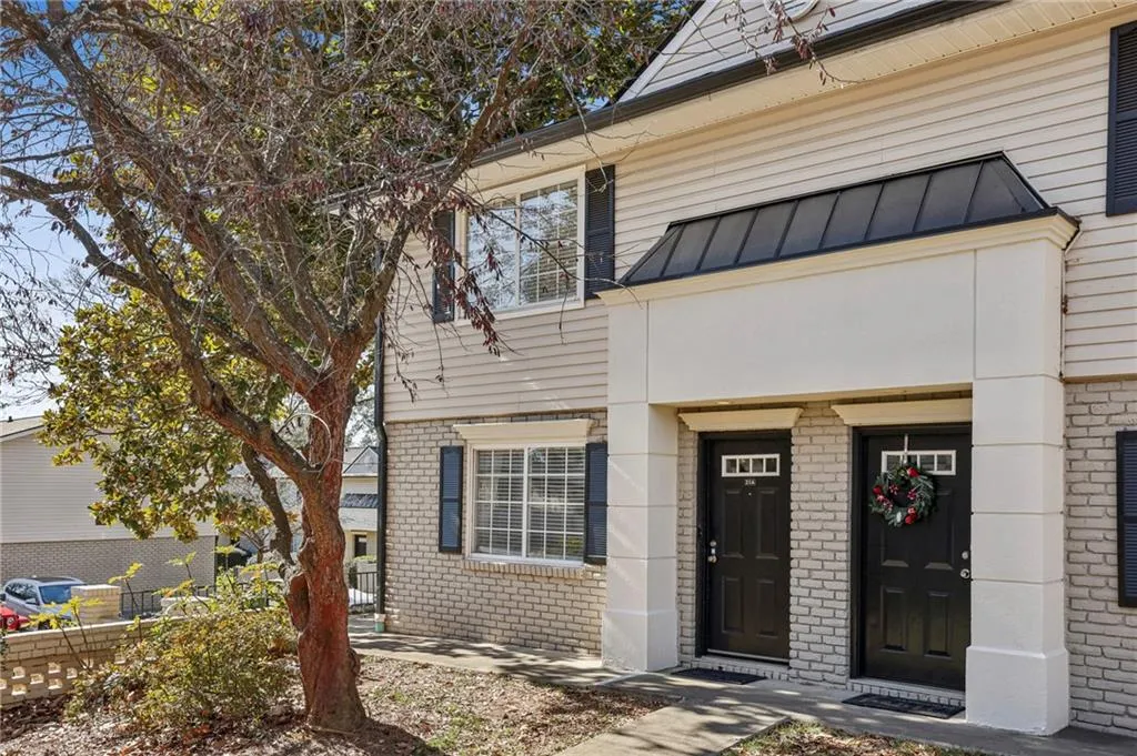 6940 Roswell Road Unit A21, Atlanta, Georgia 30328, 2 Bedrooms Bedrooms, ,1 BathroomBathrooms,Residential,For Sale,6940 Roswell Road Unit A21,7705972