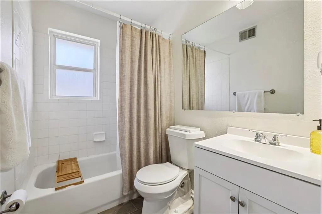 6940 Roswell Road Unit A21, Atlanta, Georgia 30328, 2 Bedrooms Bedrooms, ,1 BathroomBathrooms,Residential,For Sale,6940 Roswell Road Unit A21,7705972