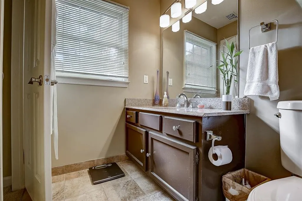 701 Brandywine Circle, Sandy Springs, Georgia 30350, 3 Bedrooms Bedrooms, ,2 BathroomsBathrooms,Residential,Sold,701 Brandywine Circle,6730186