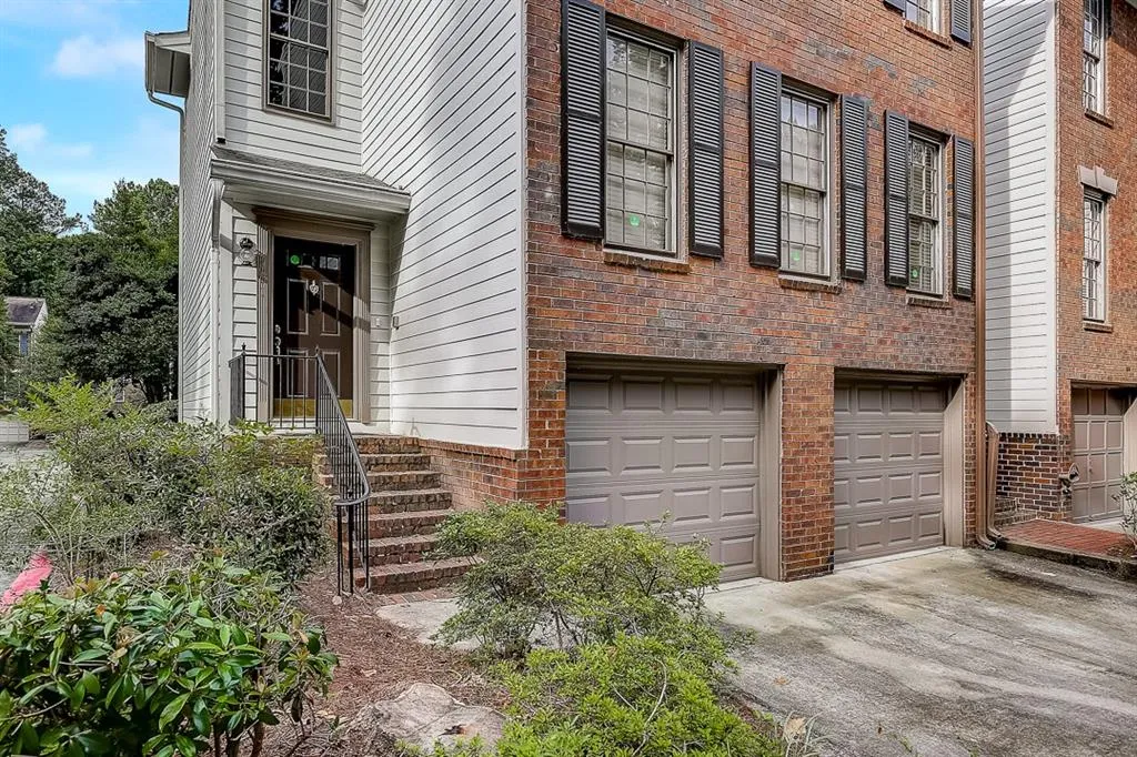 701 Brandywine Circle, Sandy Springs, Georgia 30350, 3 Bedrooms Bedrooms, ,2 BathroomsBathrooms,Residential,Sold,701 Brandywine Circle,6730186