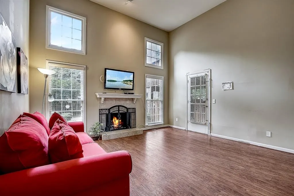 701 Brandywine Circle, Sandy Springs, Georgia 30350, 3 Bedrooms Bedrooms, ,2 BathroomsBathrooms,Residential,Sold,701 Brandywine Circle,6730186