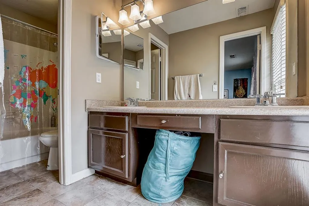 701 Brandywine Circle, Sandy Springs, Georgia 30350, 3 Bedrooms Bedrooms, ,2 BathroomsBathrooms,Residential,Sold,701 Brandywine Circle,6730186