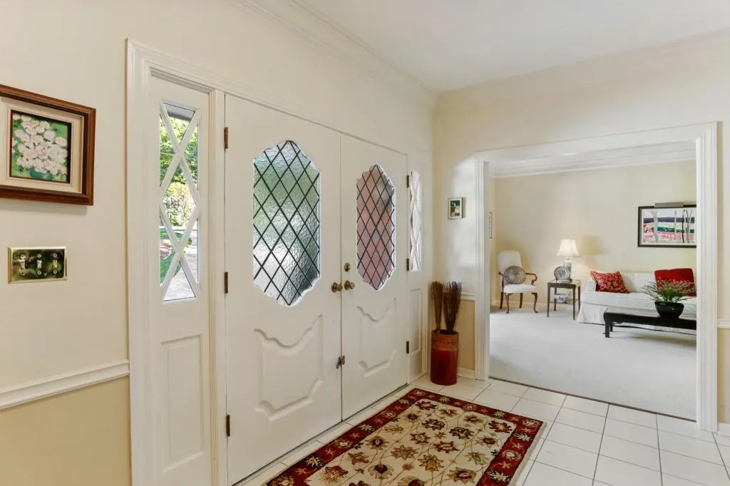 330 Seamarsh Court, Sandy Springs, Georgia 30328, 4 Bedrooms Bedrooms, ,3 BathroomsBathrooms,Residential,Sold,330 Seamarsh Court,6959249