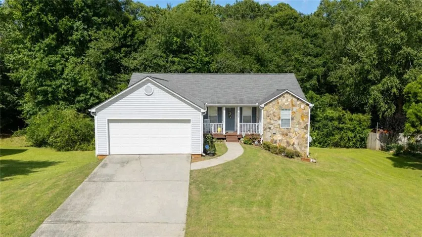 802 Windsor Drive, Monroe, Georgia 30656