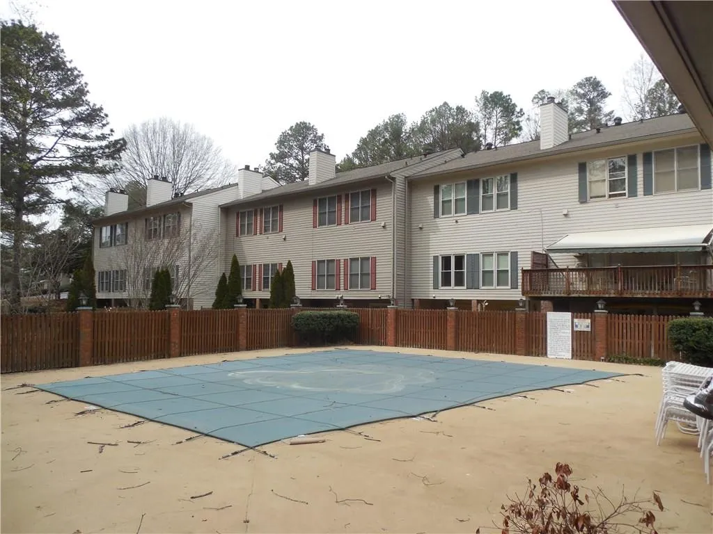 504 Brandywine Circle Unit 504, Sandy Springs, Georgia 30350, 3 Bedrooms Bedrooms, ,2 BathroomsBathrooms,Residential,Sold,504 Brandywine Circle Unit 504,5826076