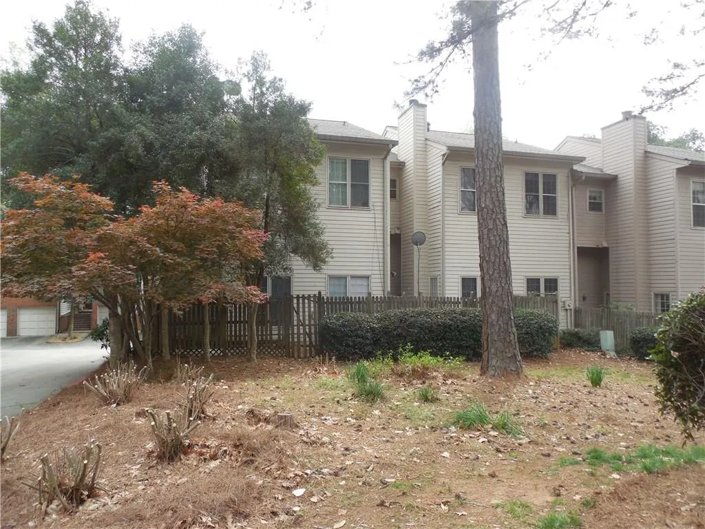 504 Brandywine Circle Unit 504, Sandy Springs, Georgia 30350, 3 Bedrooms Bedrooms, ,2 BathroomsBathrooms,Residential,Sold,504 Brandywine Circle Unit 504,5826076
