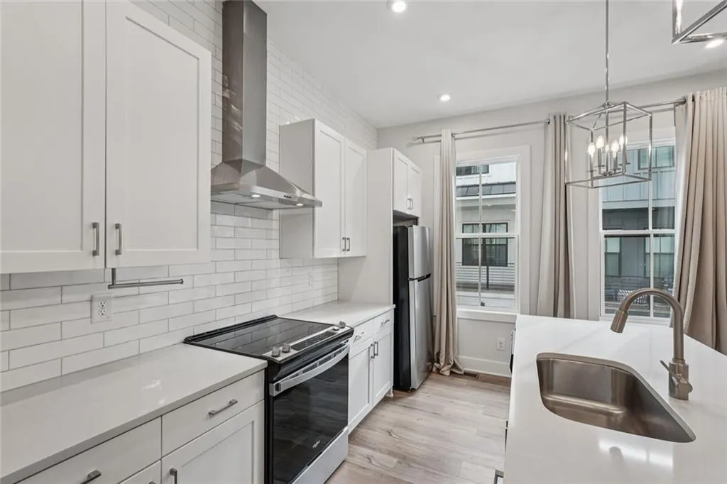 193 Chestnut Circle Ne Unit 38, Atlanta, Georgia 30342, 3 Bedrooms Bedrooms, ,3 BathroomsBathrooms,Residential,For Sale,193 Chestnut Circle Ne Unit 38,7686996