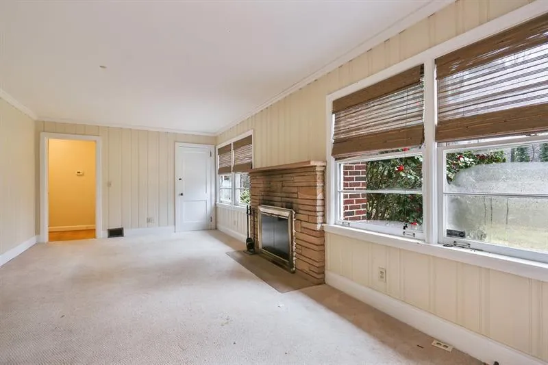 444 Hilderbrand Drive, Sandy Springs, Georgia 30328, 2 Bedrooms Bedrooms, ,1 BathroomBathrooms,Residential,Sold,444 Hilderbrand Drive,6611243