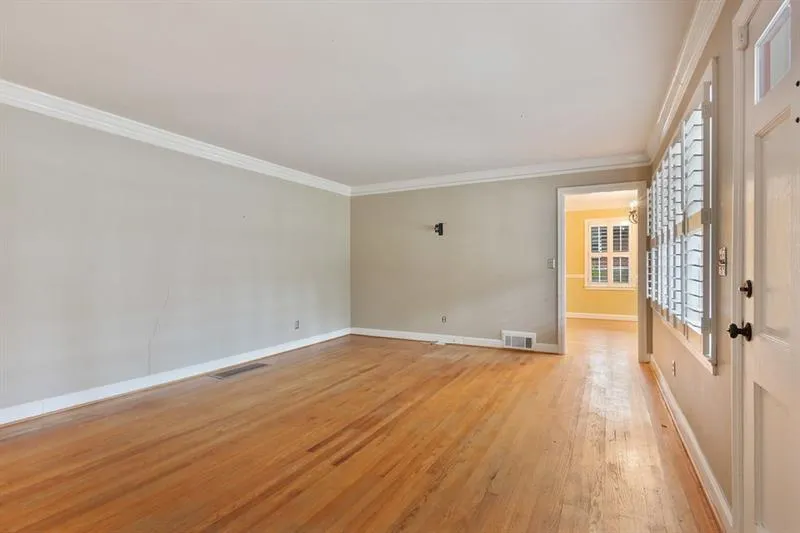 444 Hilderbrand Drive, Sandy Springs, Georgia 30328, 2 Bedrooms Bedrooms, ,1 BathroomBathrooms,Residential,Sold,444 Hilderbrand Drive,6611243