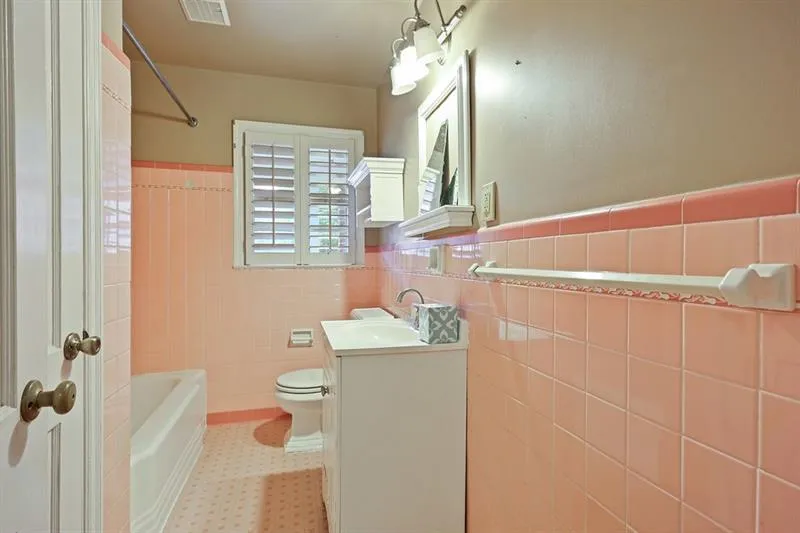 444 Hilderbrand Drive, Sandy Springs, Georgia 30328, 2 Bedrooms Bedrooms, ,1 BathroomBathrooms,Residential,Sold,444 Hilderbrand Drive,6611243