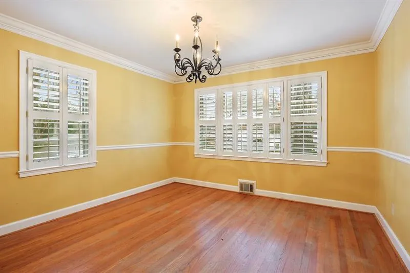 444 Hilderbrand Drive, Sandy Springs, Georgia 30328, 2 Bedrooms Bedrooms, ,1 BathroomBathrooms,Residential,Sold,444 Hilderbrand Drive,6611243
