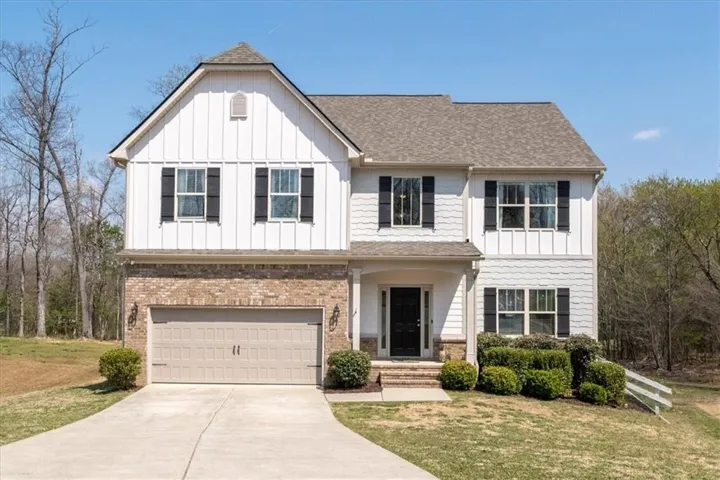 17 Four Feathers Lane Ne, Rydal, Georgia 30171