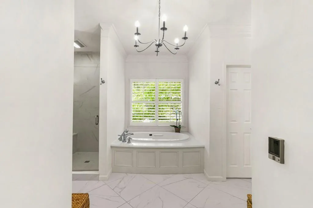 895 Waddington Court, Sandy Springs, Georgia 30350, 4 Bedrooms Bedrooms, ,4 BathroomsBathrooms,Residential,For Sale,895 Waddington Court,7765258