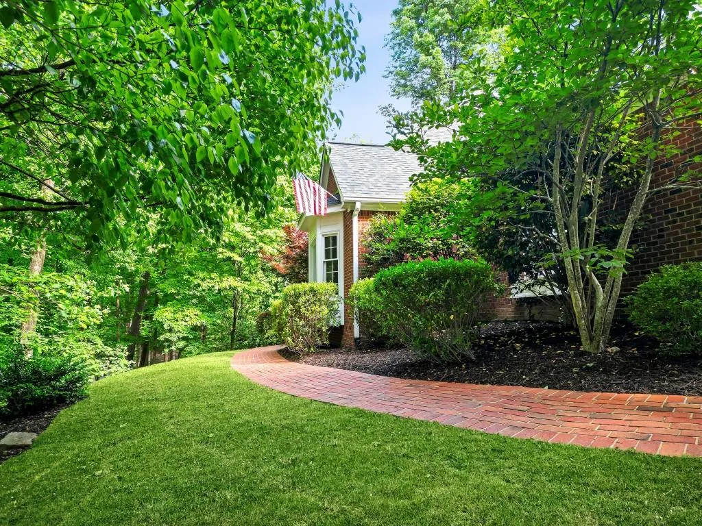 895 Waddington Court, Sandy Springs, Georgia 30350, 4 Bedrooms Bedrooms, ,4 BathroomsBathrooms,Residential,For Sale,895 Waddington Court,7765258