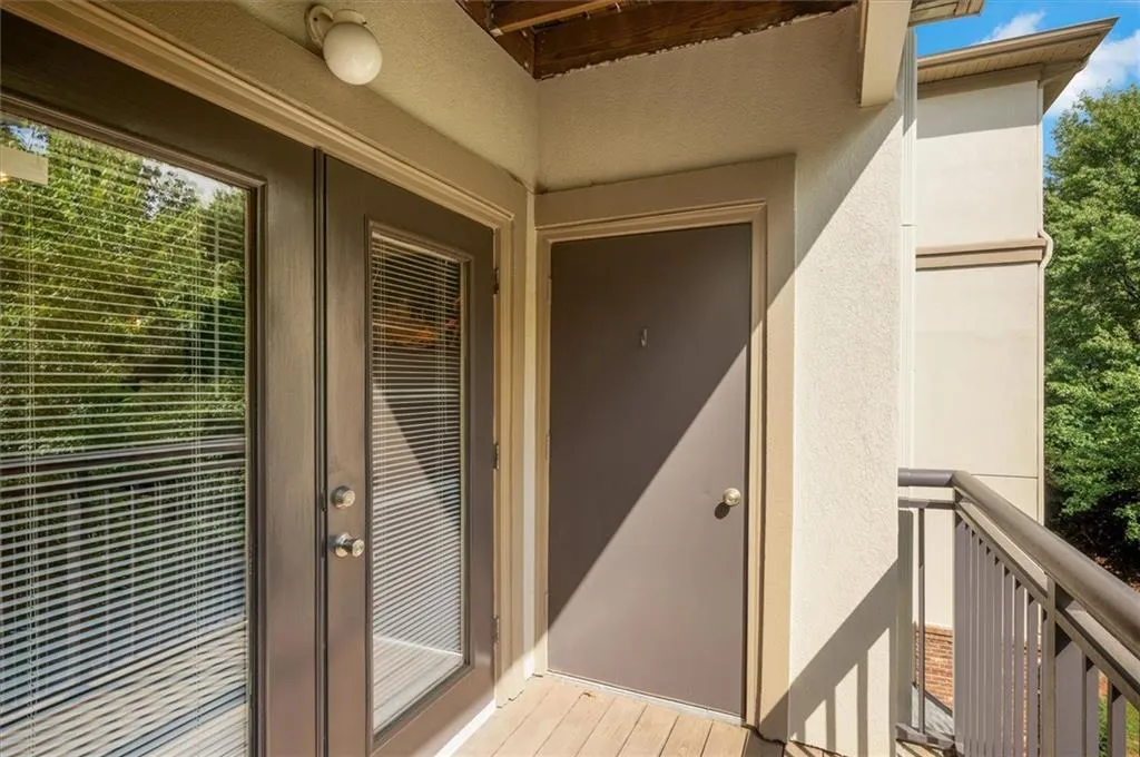 5559 Glenridge Drive Unit 1307, Atlanta, Georgia 30342, 1 Bedroom Bedrooms, ,1 BathroomBathrooms,Residential,Sold,5559 Glenridge Drive Unit 1307,7422029