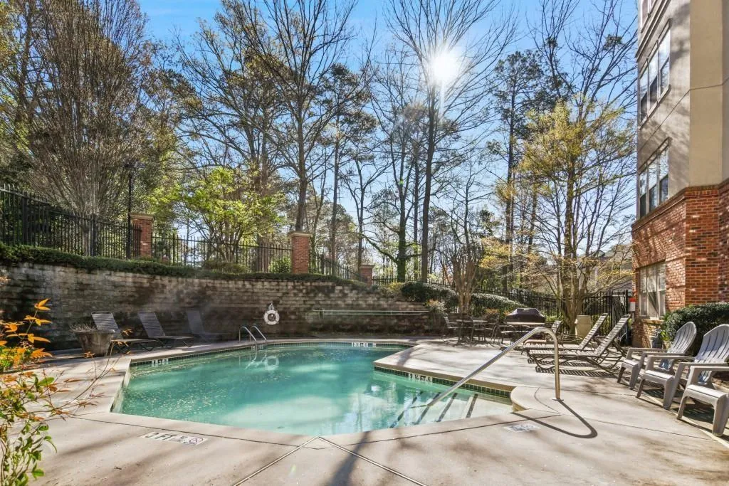 5559 Glenridge Drive Unit 1307, Atlanta, Georgia 30342, 1 Bedroom Bedrooms, ,1 BathroomBathrooms,Residential,Sold,5559 Glenridge Drive Unit 1307,7422029