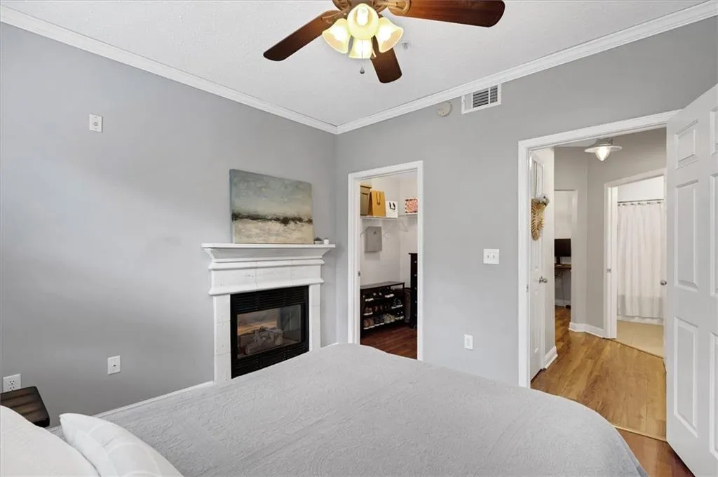 5559 Glenridge Drive Unit 1307, Atlanta, Georgia 30342, 1 Bedroom Bedrooms, ,1 BathroomBathrooms,Residential,Sold,5559 Glenridge Drive Unit 1307,7422029