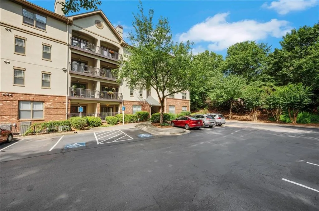 5559 Glenridge Drive Unit 1307, Atlanta, Georgia 30342, 1 Bedroom Bedrooms, ,1 BathroomBathrooms,Residential,Sold,5559 Glenridge Drive Unit 1307,7422029
