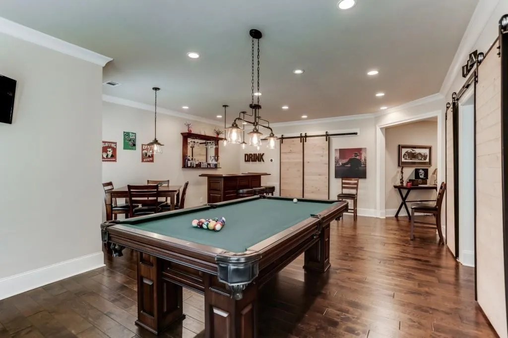 7695 Highland Bluff, Sandy Springs, Georgia 30328, 4 Bedrooms Bedrooms, ,3 BathroomsBathrooms,Residential,Sold,7695 Highland Bluff,6072272