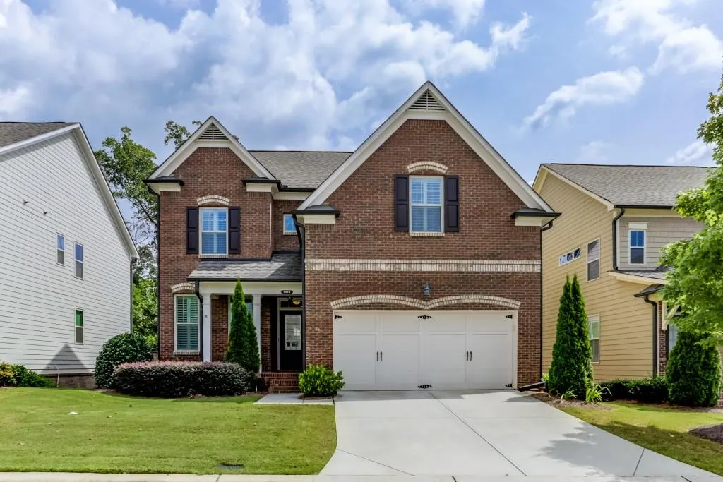 7695 Highland Bluff, Sandy Springs, Georgia 30328, 4 Bedrooms Bedrooms, ,3 BathroomsBathrooms,Residential,Sold,7695 Highland Bluff,6072272