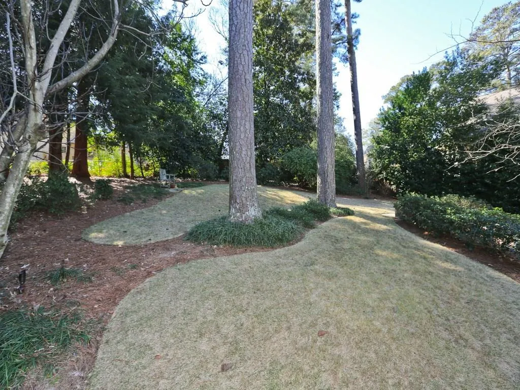 535 Pine Tree Drive Ne, Atlanta, Georgia 30305, 3 Bedrooms Bedrooms, ,4 BathroomsBathrooms,Residential,Sold,535 Pine Tree Drive Ne,5639539
