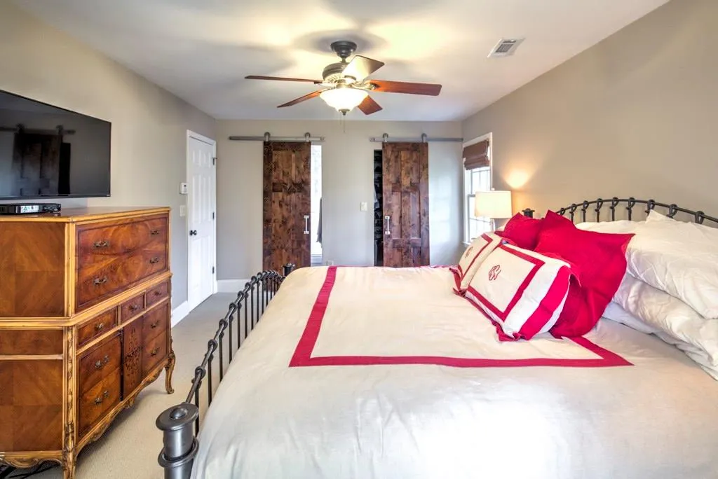 340 Thornwood Drive, Sandy Springs, Georgia 30328, 4 Bedrooms Bedrooms, ,3 BathroomsBathrooms,Residential,Sold,340 Thornwood Drive,5951735