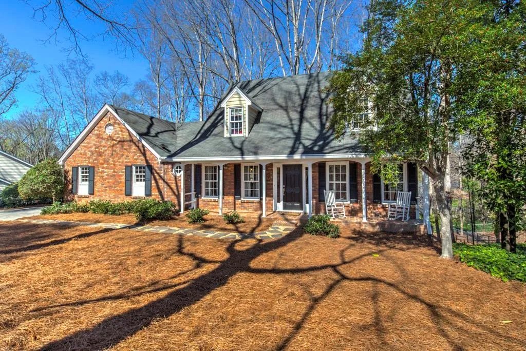 340 Thornwood Drive, Sandy Springs, Georgia 30328, 4 Bedrooms Bedrooms, ,3 BathroomsBathrooms,Residential,Sold,340 Thornwood Drive,5951735