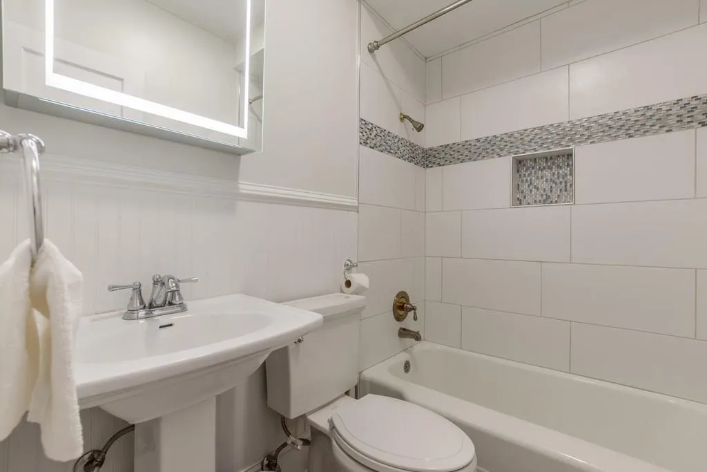 126 Hardeman Road, Sandy Springs, Georgia 30342, 3 Bedrooms Bedrooms, ,3 BathroomsBathrooms,Residential,Sold,126 Hardeman Road,6100565