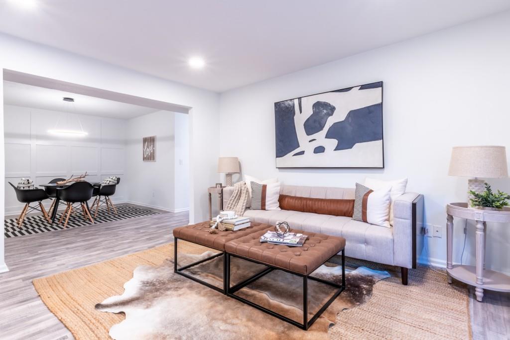 6851 Roswell Road Unit F-27, Sandy Springs, Georgia 30328, 2 Bedrooms Bedrooms, ,2 BathroomsBathrooms,Residential,Sold,6851 Roswell Road Unit F-27,7331604