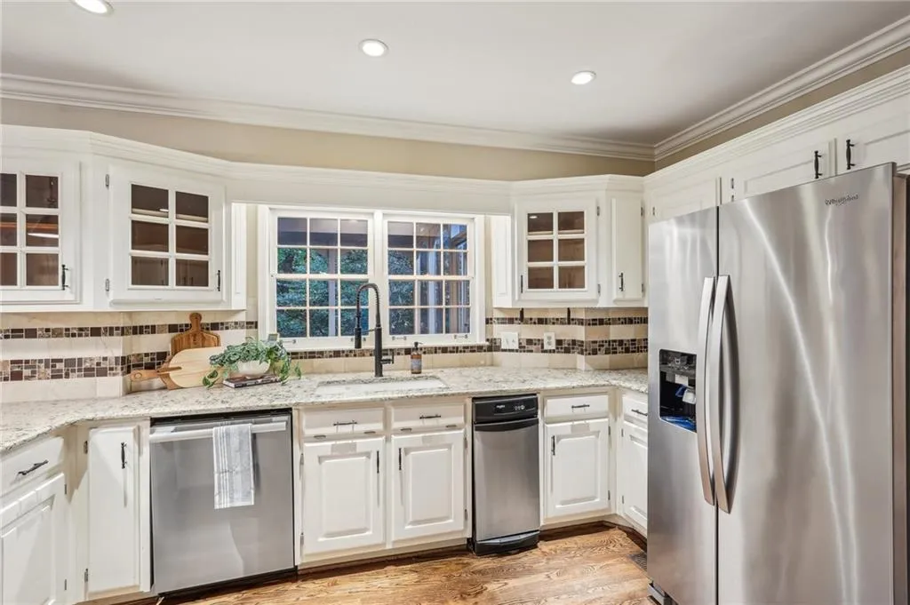 7380 Stoneykirk Close, Atlanta, Georgia 30350, 5 Bedrooms Bedrooms, ,3 BathroomsBathrooms,Residential,Sold,7380 Stoneykirk Close,7467448