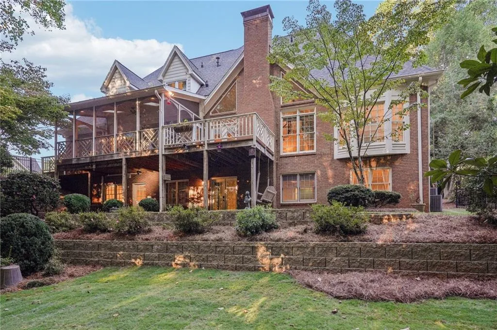 7380 Stoneykirk Close, Atlanta, Georgia 30350, 5 Bedrooms Bedrooms, ,3 BathroomsBathrooms,Residential,Sold,7380 Stoneykirk Close,7467448