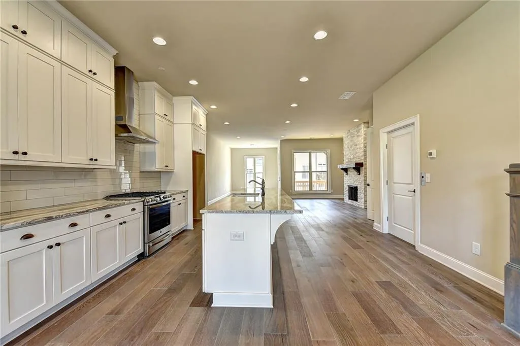 4355 Parkside Place, Atlanta, Georgia 30342, 3 Bedrooms Bedrooms, ,3 BathroomsBathrooms,Residential,Sold,4355 Parkside Place,6084362