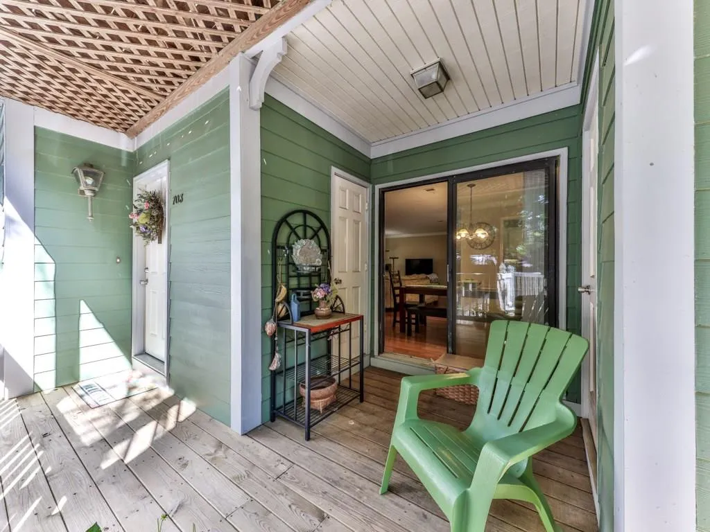 703 Hollyfax Circle, Atlanta, Georgia 30328, 1 Bedroom Bedrooms, ,1 BathroomBathrooms,Residential,Sold,703 Hollyfax Circle,5905862