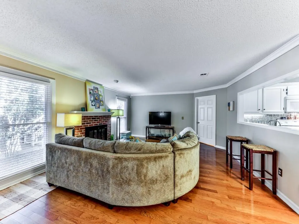 703 Hollyfax Circle, Atlanta, Georgia 30328, 1 Bedroom Bedrooms, ,1 BathroomBathrooms,Residential,Sold,703 Hollyfax Circle,5905862