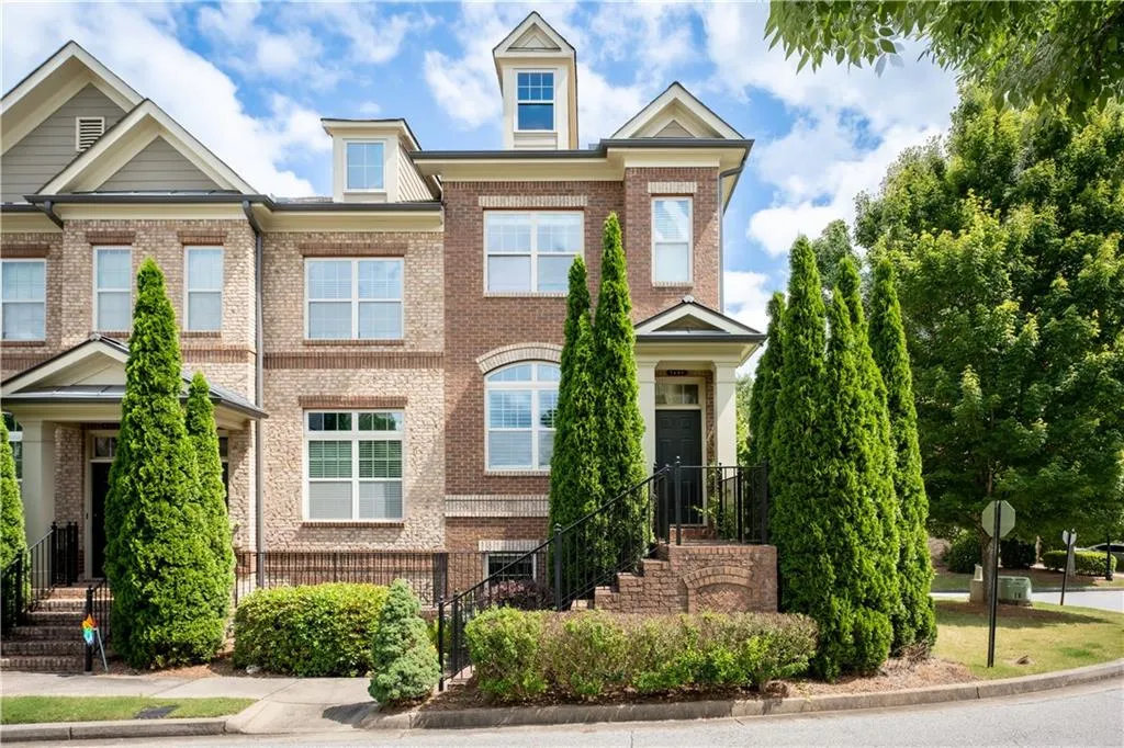 7490 Glisten Avenue, Sandy Springs, Georgia 30328, 3 Bedrooms Bedrooms, ,3 BathroomsBathrooms,Residential,Sold,7490 Glisten Avenue,7228631