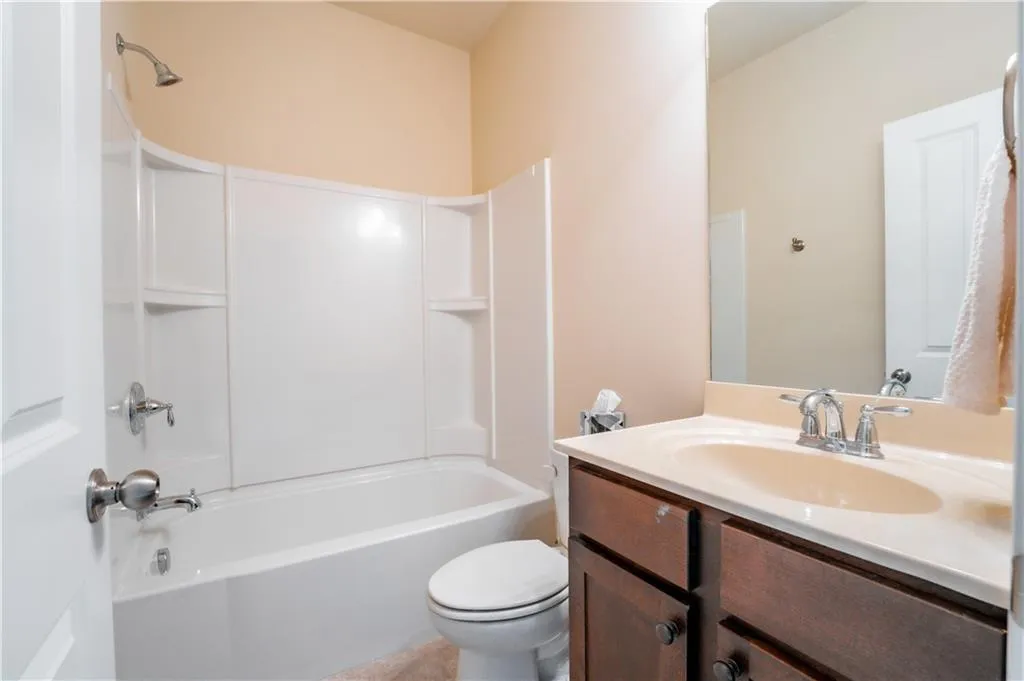 7490 Glisten Avenue, Sandy Springs, Georgia 30328, 3 Bedrooms Bedrooms, ,3 BathroomsBathrooms,Residential,Sold,7490 Glisten Avenue,7228631