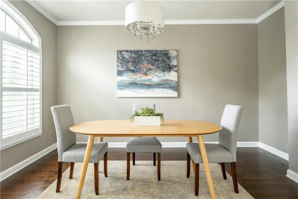 7490 Glisten Avenue, Sandy Springs, Georgia 30328, 3 Bedrooms Bedrooms, ,3 BathroomsBathrooms,Residential,Sold,7490 Glisten Avenue,7228631