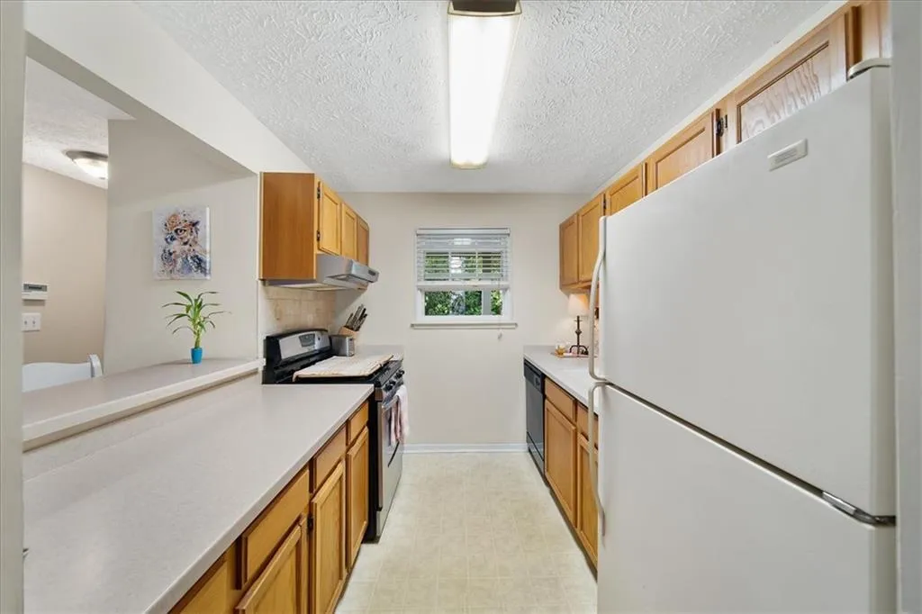 6816 Glenridge Drive Unit F, Atlanta, Georgia 30328, 2 Bedrooms Bedrooms, ,2 BathroomsBathrooms,Residential,Sold,6816 Glenridge Drive Unit F,7480042 6816 Glenridge Drive Unit F, Atlanta, Georgia 30328, 2 Bedrooms Bedrooms, ,2 BathroomsBathrooms,Residential,Sold,6816 Glenridge Drive Unit F,7480042