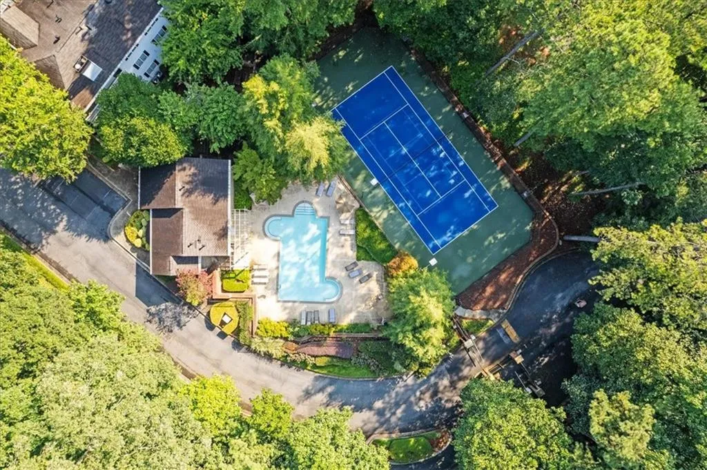 6816 Glenridge Drive Unit F, Atlanta, Georgia 30328, 2 Bedrooms Bedrooms, ,2 BathroomsBathrooms,Residential,Sold,6816 Glenridge Drive Unit F,7480042 6816 Glenridge Drive Unit F, Atlanta, Georgia 30328, 2 Bedrooms Bedrooms, ,2 BathroomsBathrooms,Residential,Sold,6816 Glenridge Drive Unit F,7480042