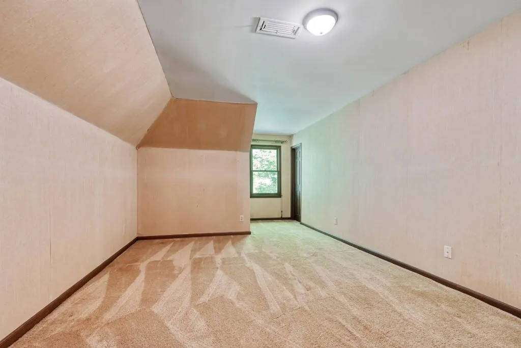 9850 Huntcliff Trace, Atlanta, Georgia 30350, 5 Bedrooms Bedrooms, ,4 BathroomsBathrooms,Residential,For Sale,9850 Huntcliff Trace,7619471