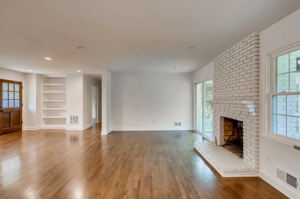 5870 Garber Drive, Atlanta, Georgia 30328, 3 Bedrooms Bedrooms, ,2 BathroomsBathrooms,Residential,Sold,5870 Garber Drive,6905184