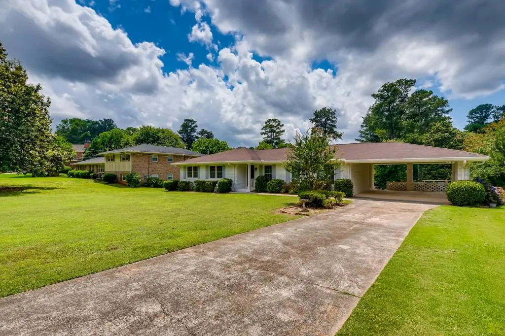 5870 Garber Drive, Atlanta, Georgia 30328, 3 Bedrooms Bedrooms, ,2 BathroomsBathrooms,Residential,Sold,5870 Garber Drive,6905184