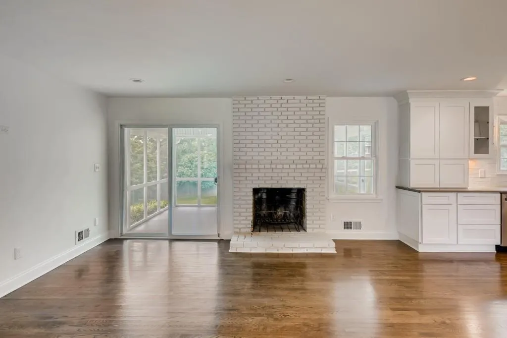 5870 Garber Drive, Atlanta, Georgia 30328, 3 Bedrooms Bedrooms, ,2 BathroomsBathrooms,Residential,Sold,5870 Garber Drive,6905184