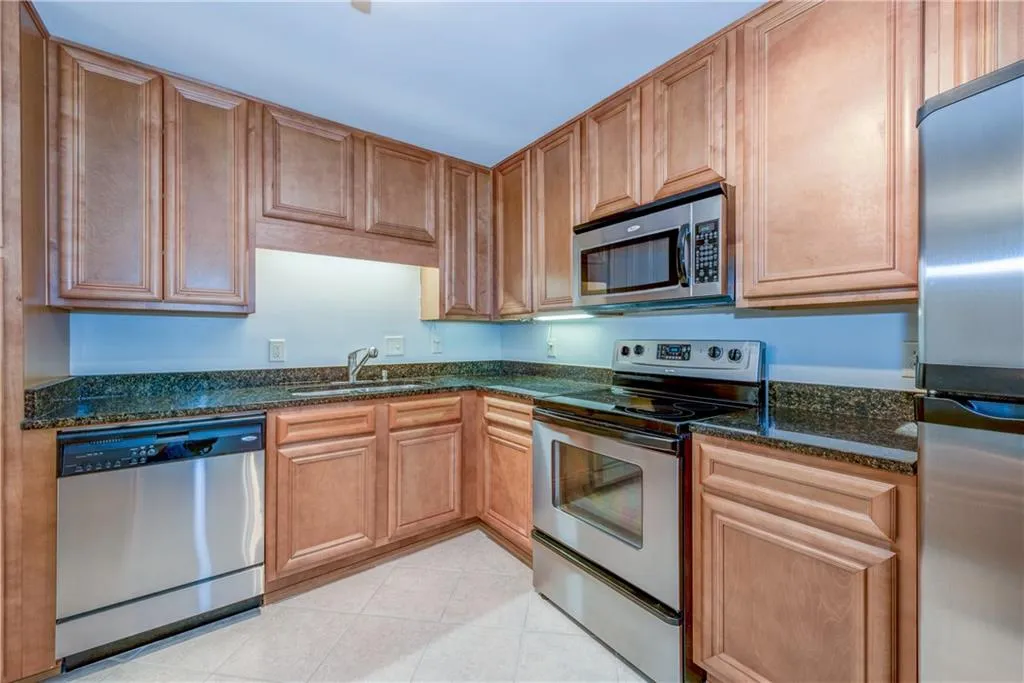 1468 Briarwood Road Ne Unit 1907, Brookhaven, Georgia 30319, 2 Bedrooms Bedrooms, ,2 BathroomsBathrooms,Residential,Sold,1468 Briarwood Road Ne Unit 1907,5864259