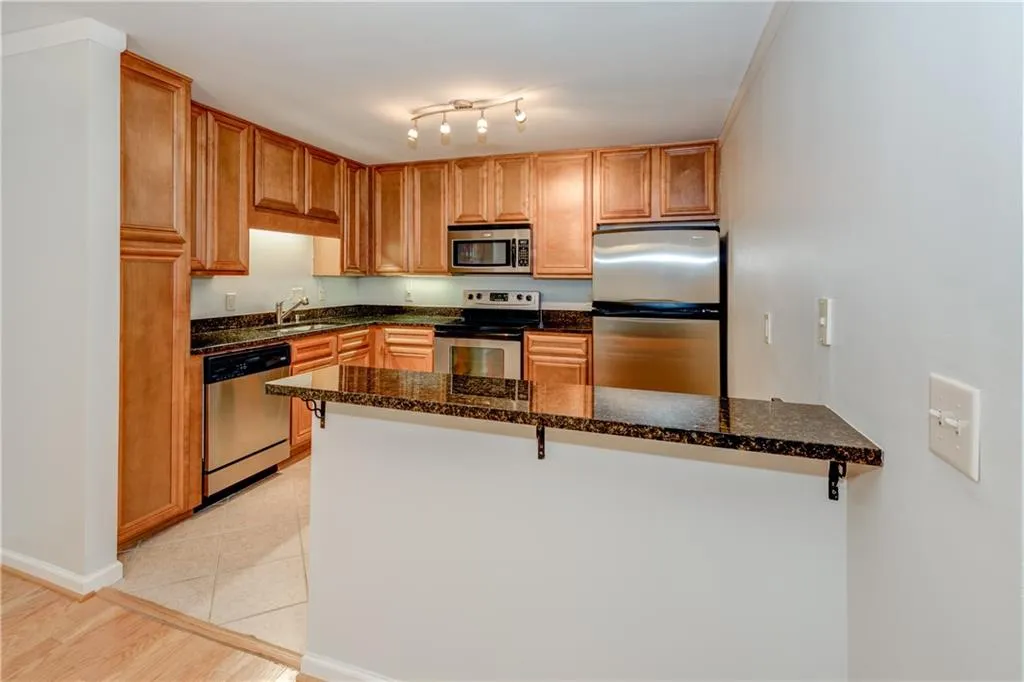 1468 Briarwood Road Ne Unit 1907, Brookhaven, Georgia 30319, 2 Bedrooms Bedrooms, ,2 BathroomsBathrooms,Residential,Sold,1468 Briarwood Road Ne Unit 1907,5864259