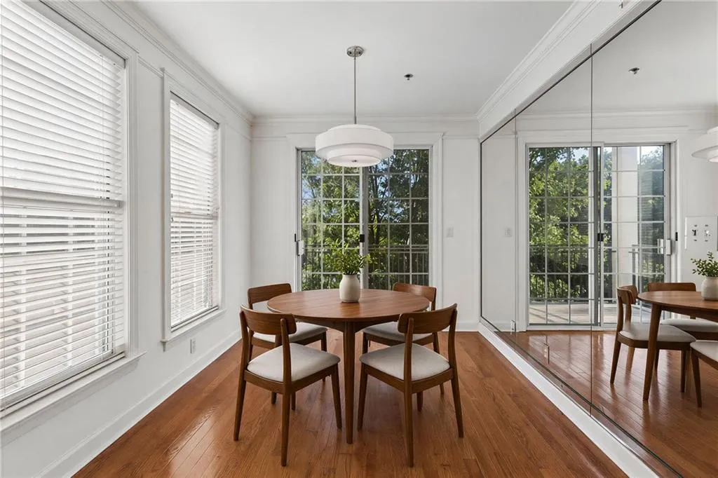 3101 Howell Mill Road Nw Unit 222, Atlanta, Georgia 30327, 1 Bedroom Bedrooms, 0 ,1 BathroomBathrooms,Residential,For Sale,3101 Howell Mill Road Nw Unit 222,7842194