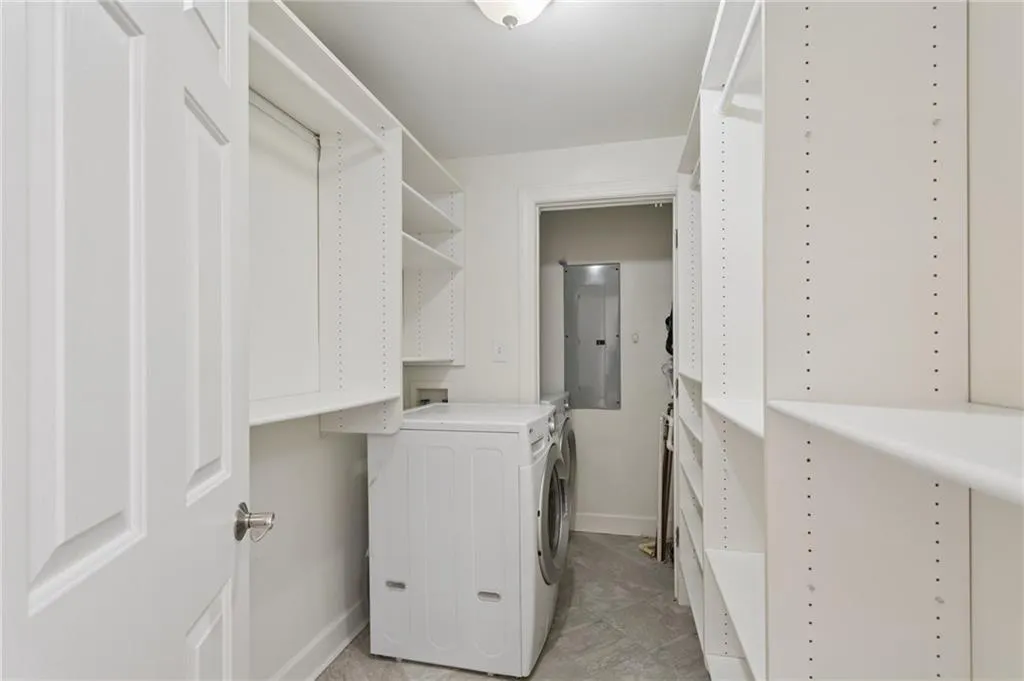 3101 Howell Mill Road Nw Unit 222, Atlanta, Georgia 30327, 1 Bedroom Bedrooms, 0 ,1 BathroomBathrooms,Residential,For Sale,3101 Howell Mill Road Nw Unit 222,7842194