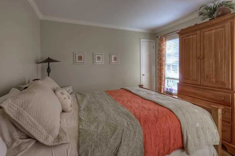 235 Forrest Lake Drive, Sandy Springs, Georgia 30327, 4 Bedrooms Bedrooms, ,3 BathroomsBathrooms,Residential,Sold,235 Forrest Lake Drive,4309590