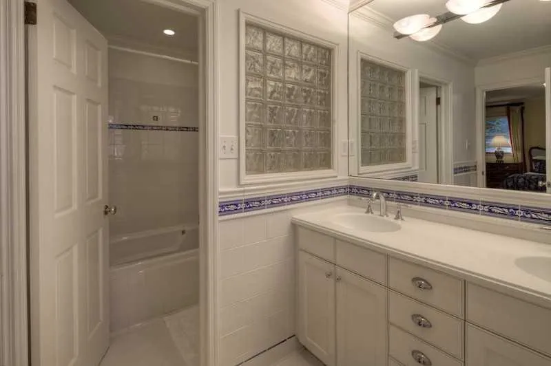 235 Forrest Lake Drive, Sandy Springs, Georgia 30327, 4 Bedrooms Bedrooms, ,3 BathroomsBathrooms,Residential,Sold,235 Forrest Lake Drive,4309590